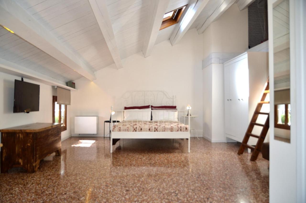 Olly Home Luxury Loft Noale Exterior photo